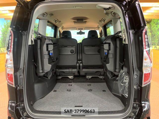 Nissan SERENA 2021-10 8337752-11