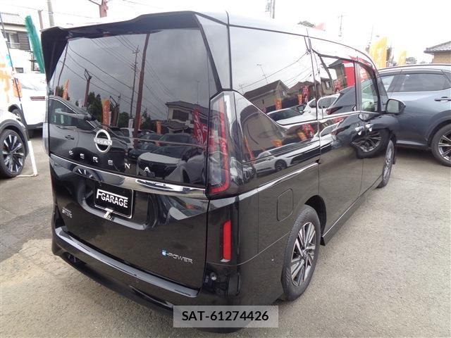 Nissan SERENA 2024-01 8334489-7