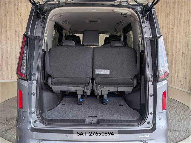 Nissan SERENA 2023-04 8334488-10