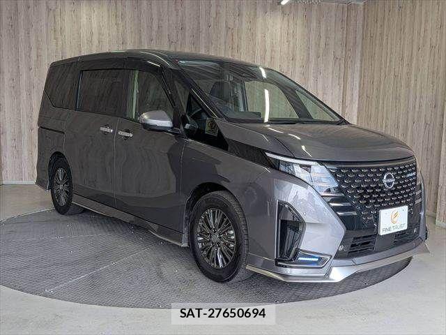 Nissan SERENA 2023-04 8334488-16