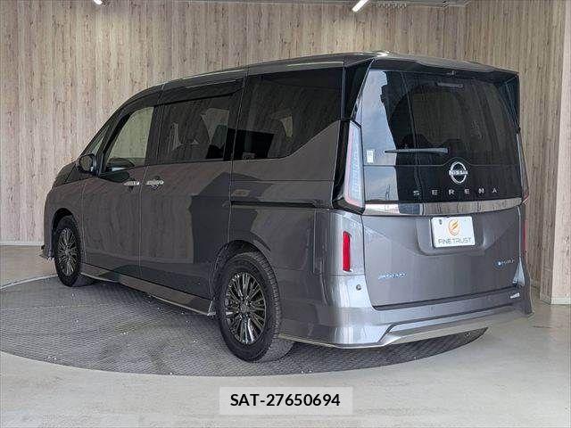 Nissan SERENA 2023-04 8334488-20
