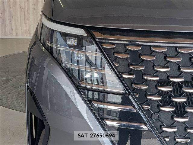 Nissan SERENA 2023-04 8334488-24