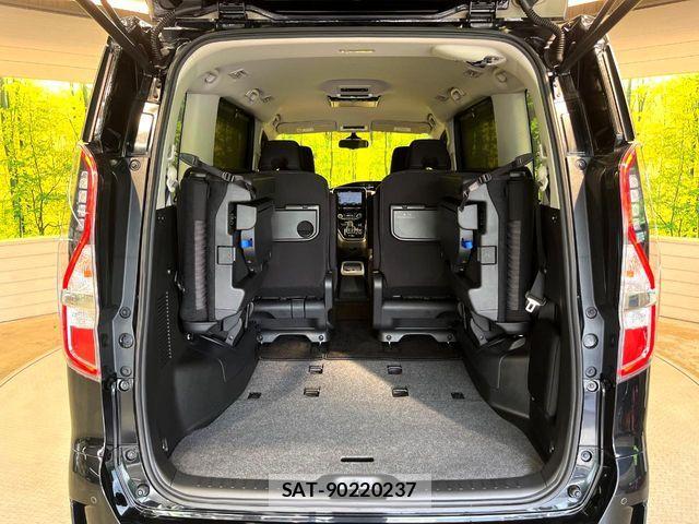 Nissan SERENA 2020-02 8337761-11
