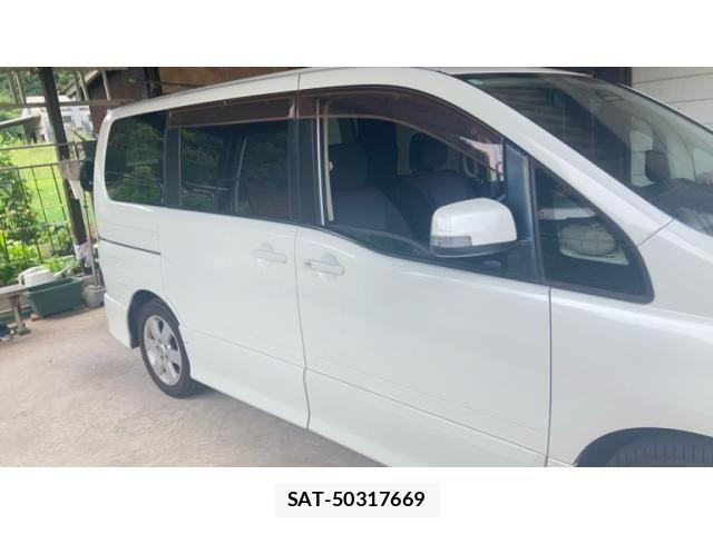 Nissan SERENA 2009-03 8337772-3