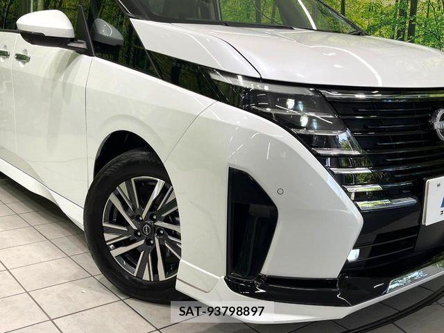Nissan SERENA 2024-02 8335026-12