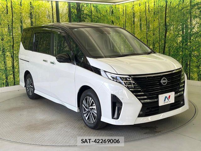 Nissan SERENA 2025-11 8337748-17