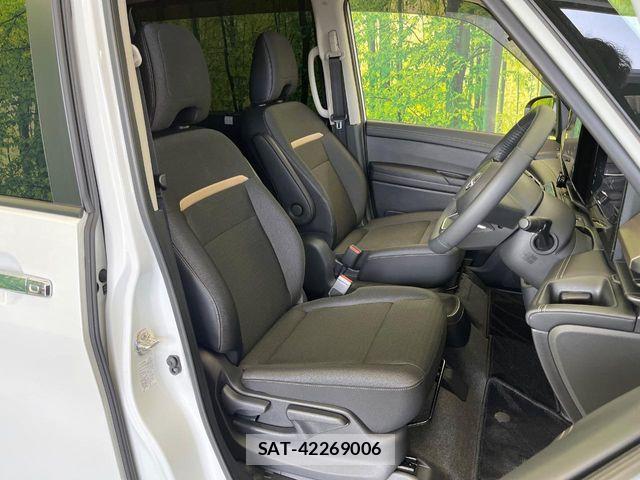 Nissan SERENA 2025-11 8337748-8