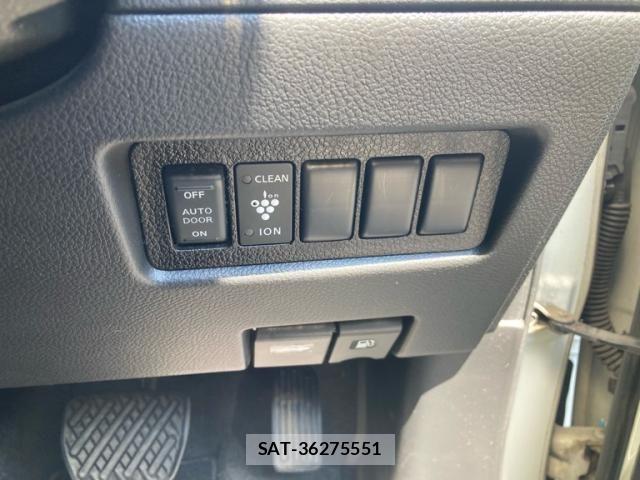 Nissan SERENA 2010-02 8337775-14