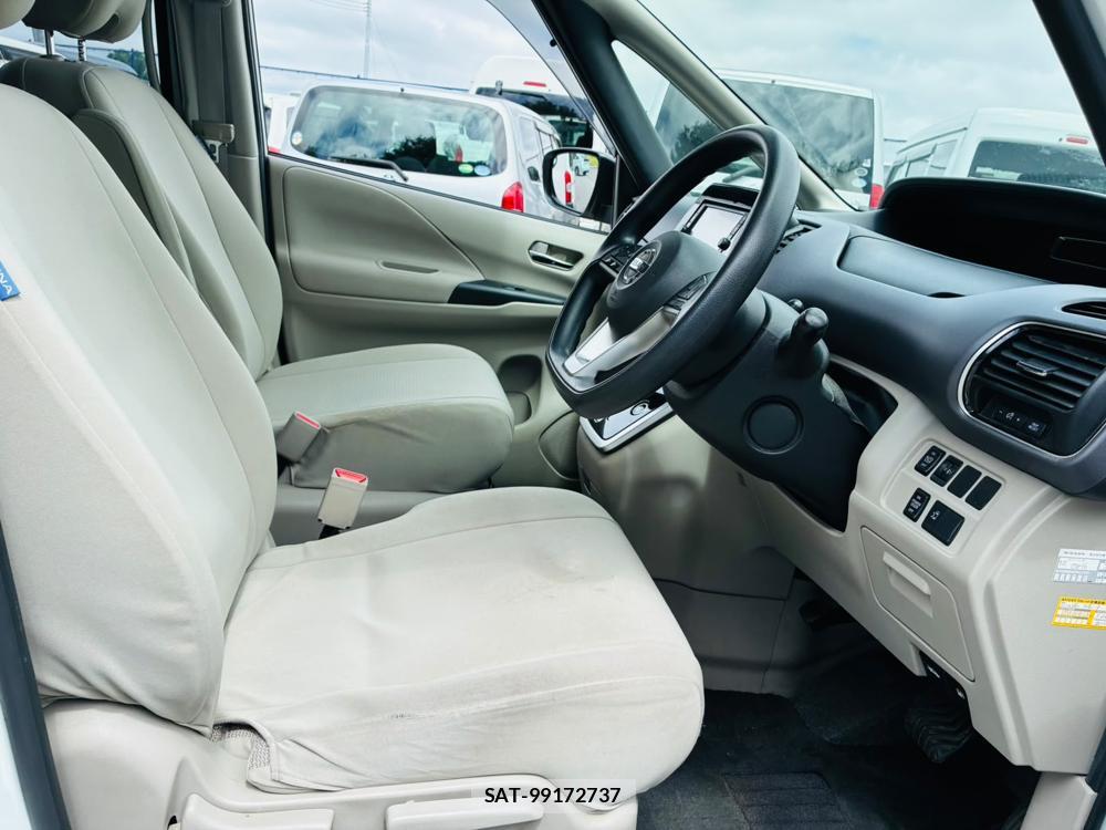 Nissan SERENA 2019-06 8168346-11
