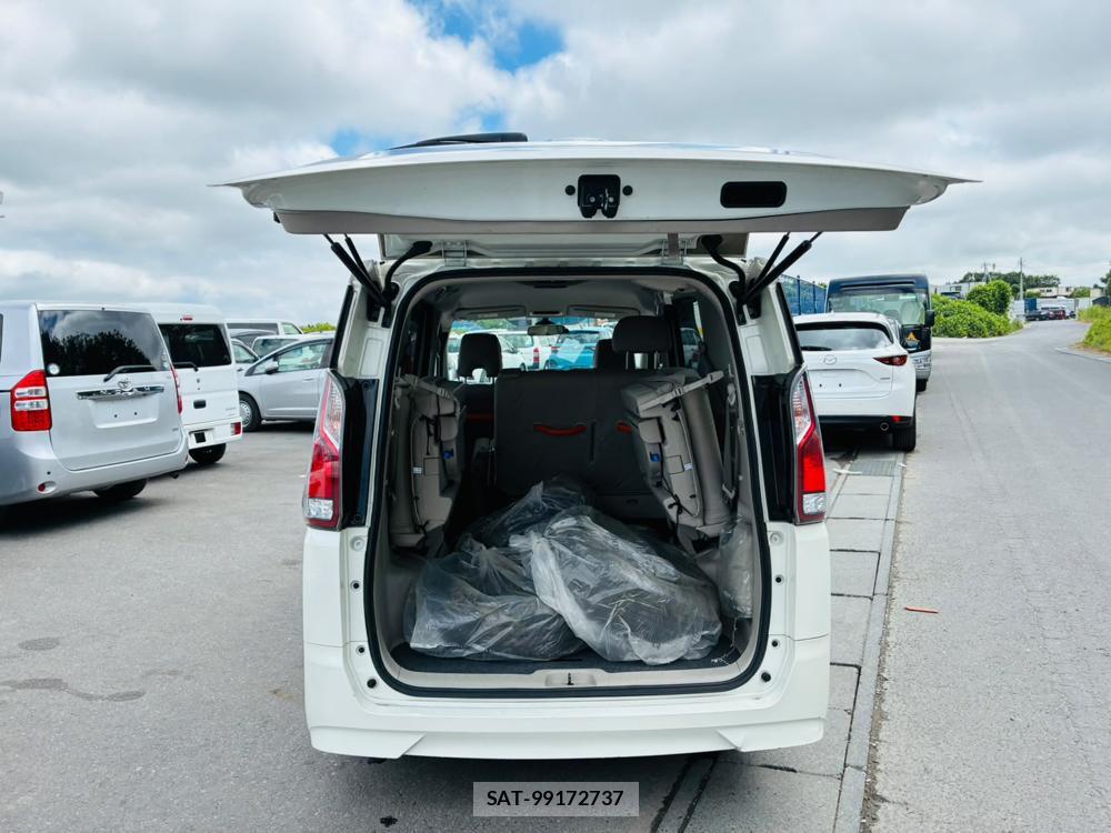 Nissan SERENA 2019-06 8168346-25