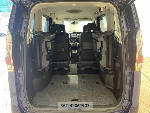 Nissan SERENA 2021-08 8337766-12