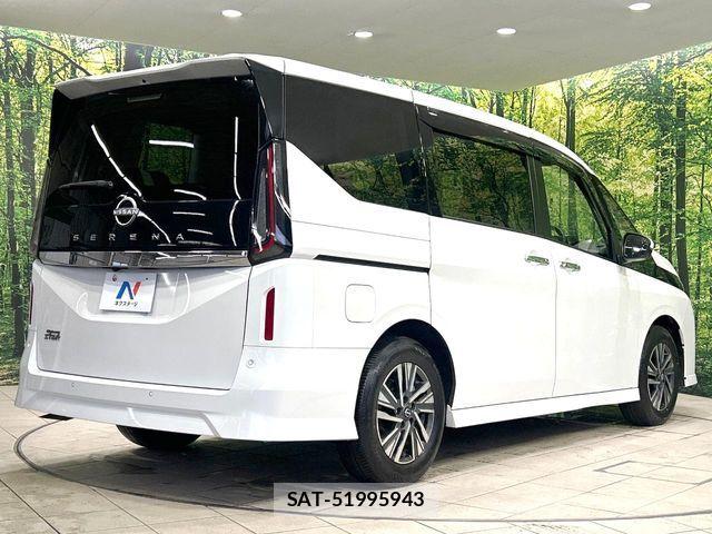Nissan SERENA 2023-06 8334492-17