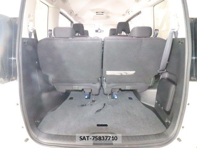 Nissan SERENA 2019-05 8334511-10