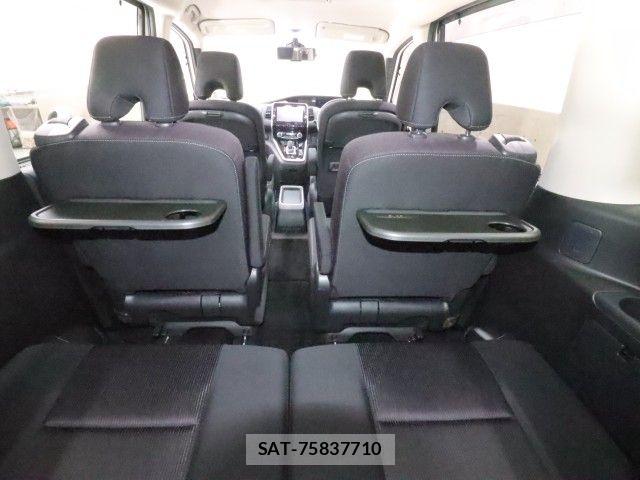 Nissan SERENA 2019-05 8334511-11