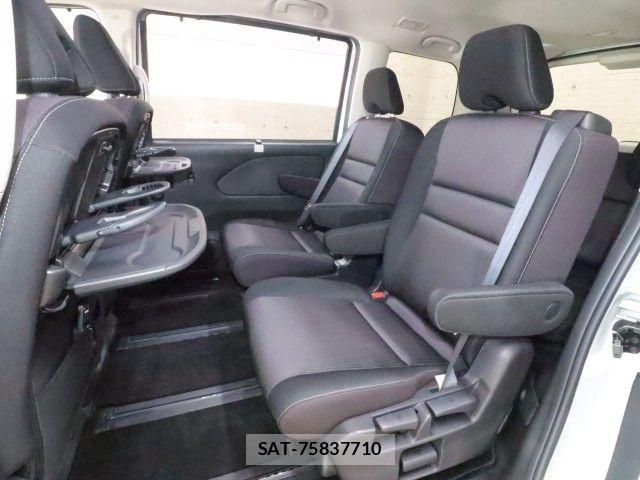 Nissan SERENA 2019-05 8334511-7