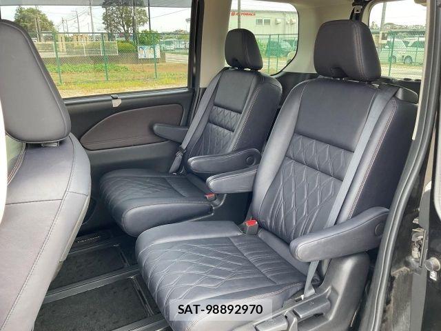 Nissan SERENA 2019-12 8326465-12