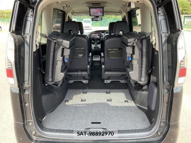 Nissan SERENA 2019-12 8326465-13