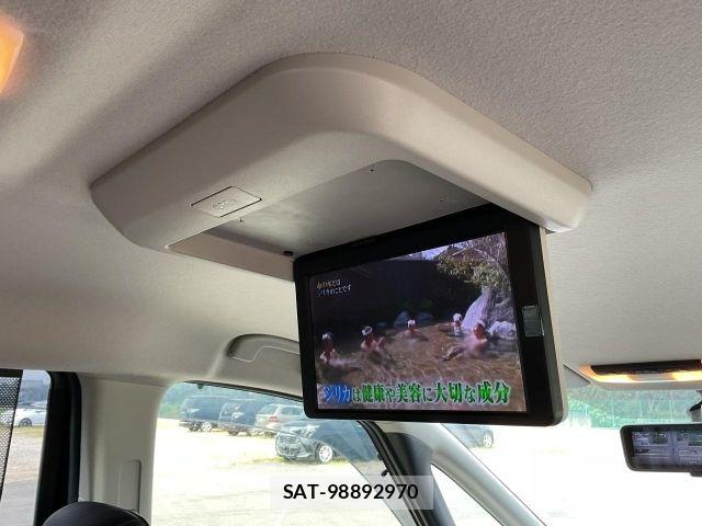 Nissan SERENA 2019-12 8326465-19