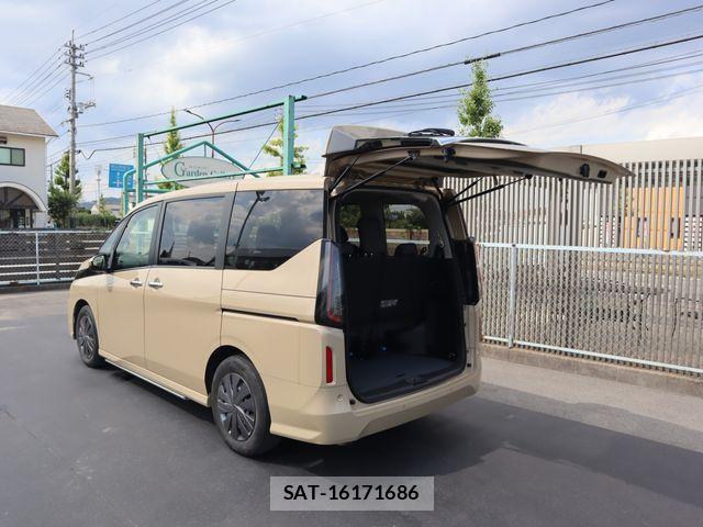 Nissan SERENA 2023-02 8337753-9