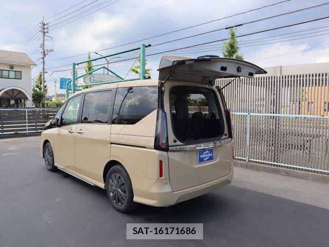 Nissan SERENA 2023-02 8337753-10