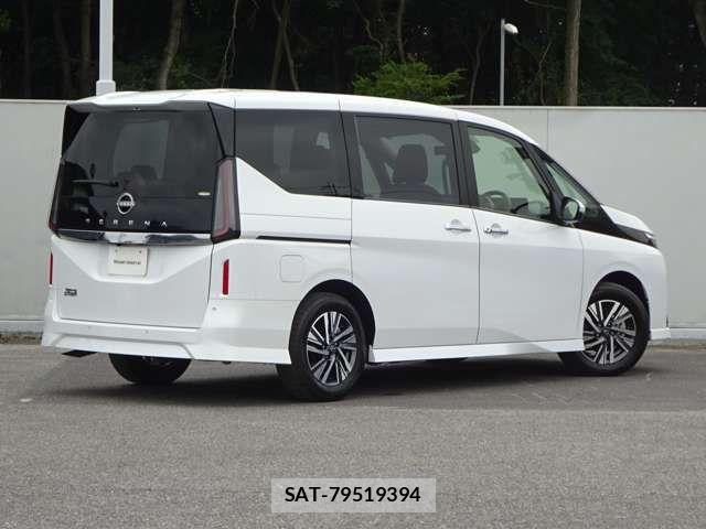 Nissan SERENA 2023-04 8337763-2