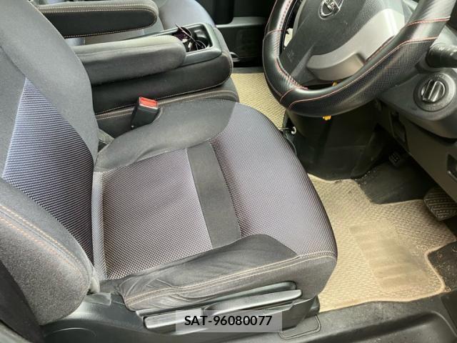 Nissan SERENA 2009-03 8337774-13