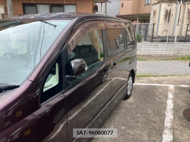 Nissan SERENA 2009-03 8337774-3