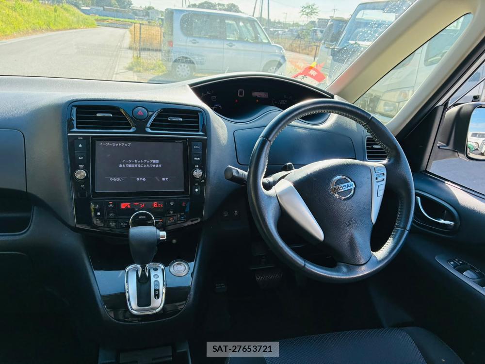 Nissan SERENA 2013-07 8199212-13