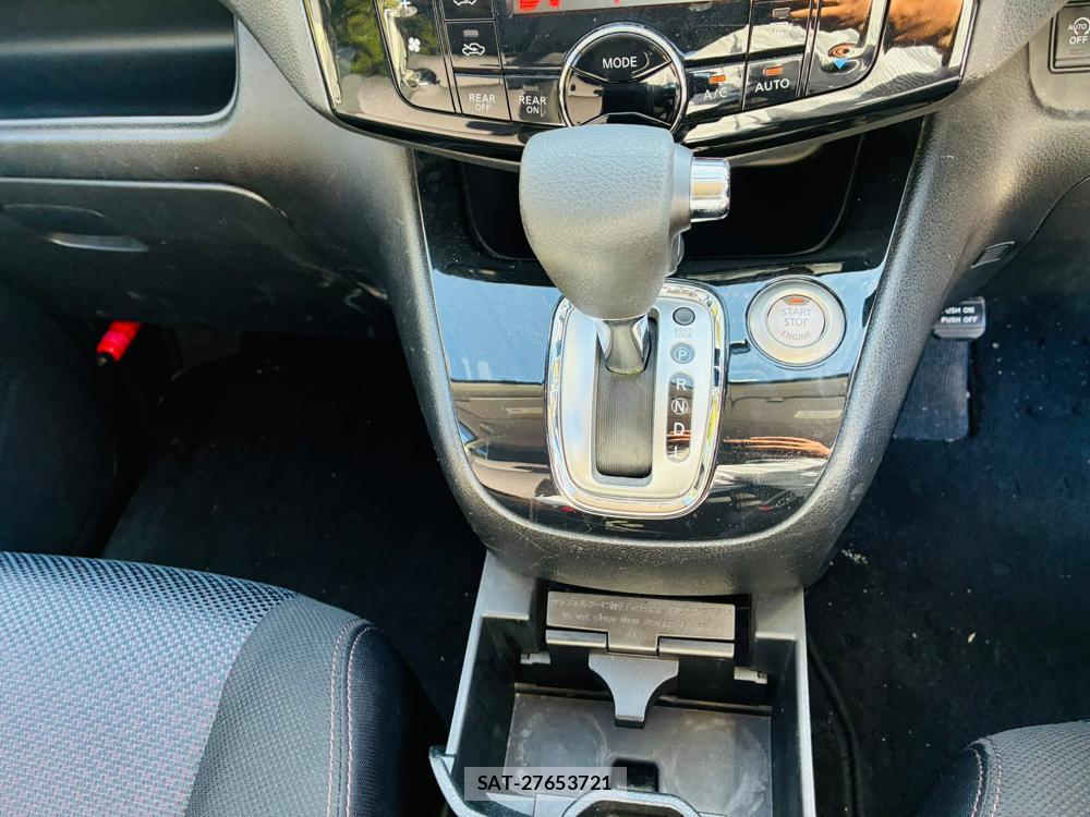 Nissan SERENA 2013-07 8199212-18