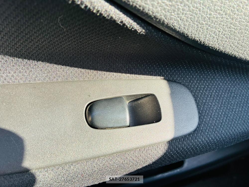 Nissan SERENA 2013-07 8199212-22