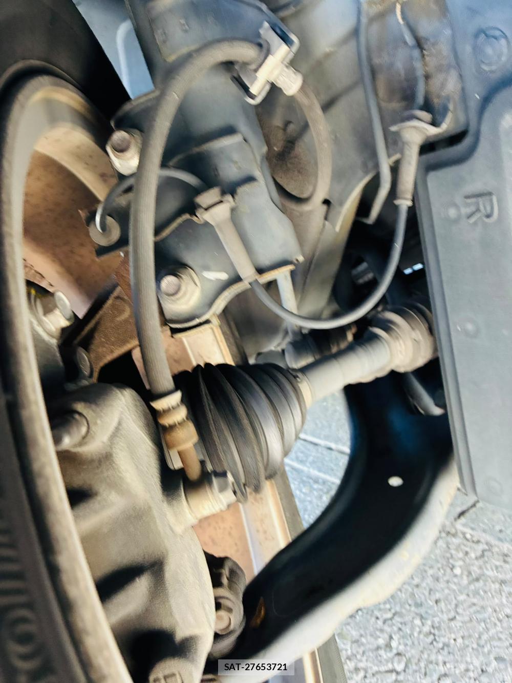 Nissan SERENA 2013-07 8199212-32