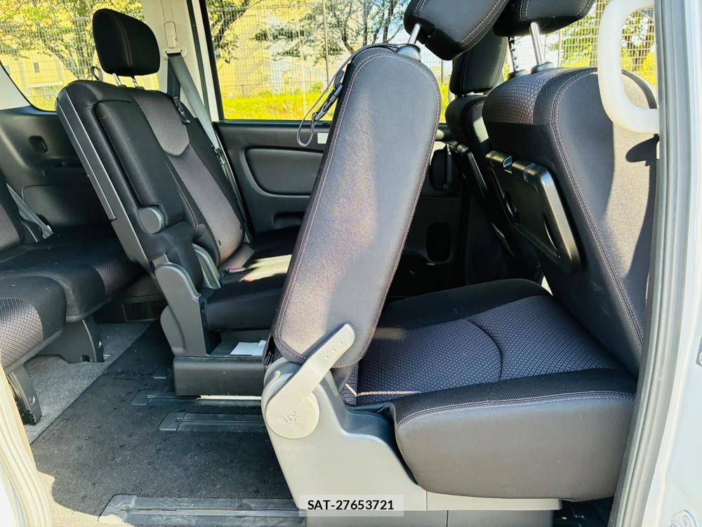 Nissan SERENA 2013-07 8199212-8