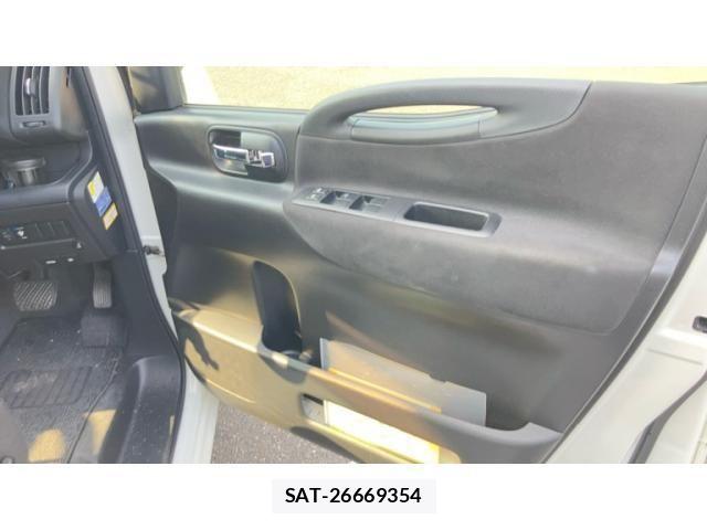 Nissan SERENA 2009-07 8355559-5