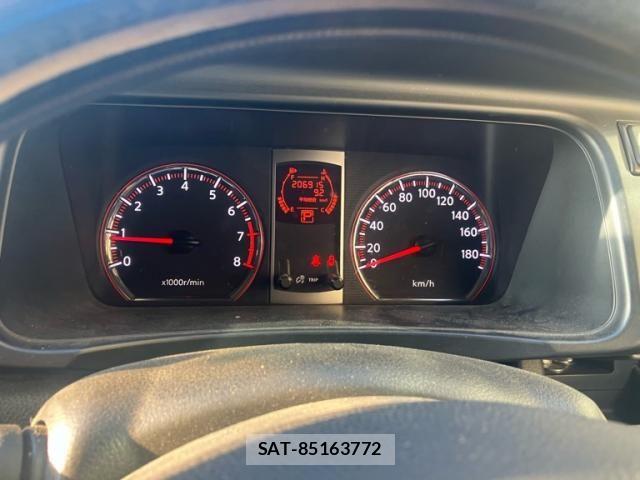 Nissan SERENA 2009-09 8355560-9