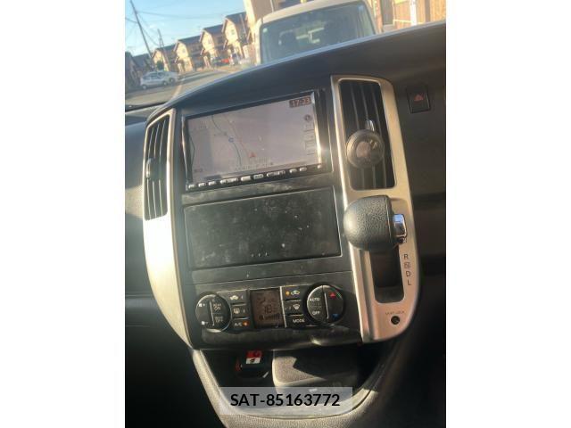 Nissan SERENA 2009-09 8355560-12