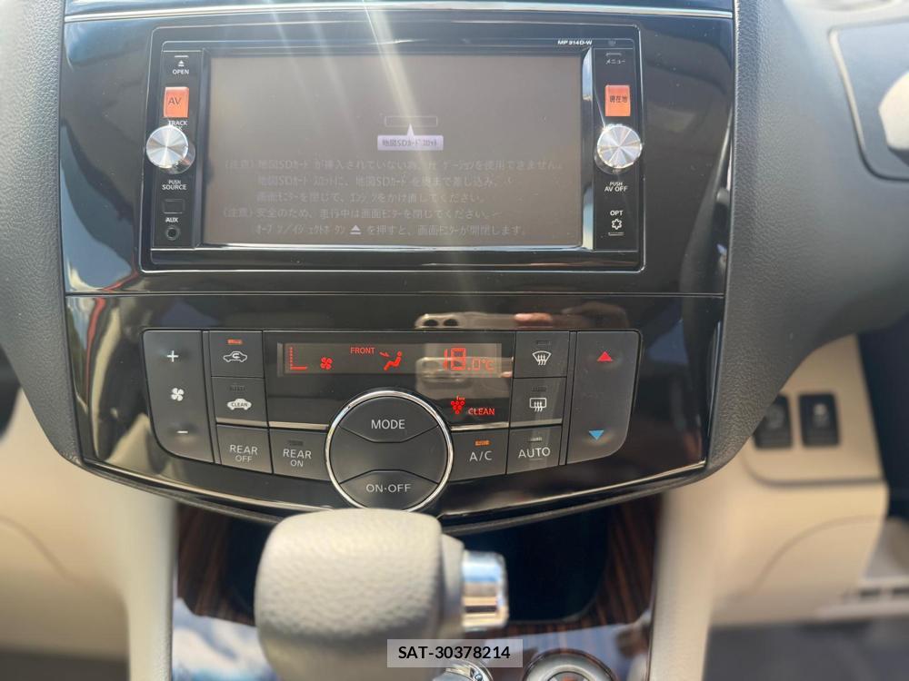 Nissan SERENA 2014-11 1218360-25