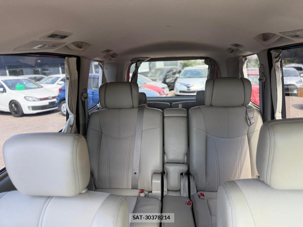 Nissan SERENA 2014-11 1218360-32