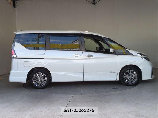 Nissan SERENA 2016-12 8355557-17