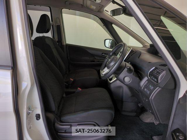 Nissan SERENA 2016-12 8355557-26