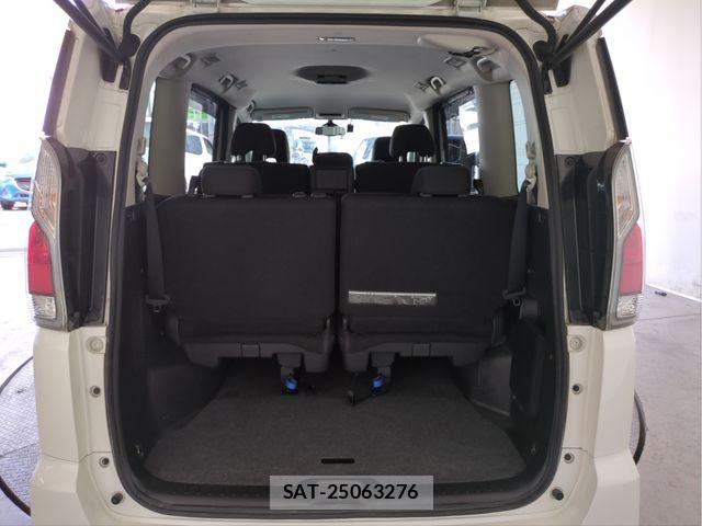 Nissan SERENA 2016-12 8355557-6