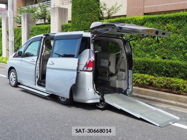 Nissan SERENA 2019-05 8355555-0