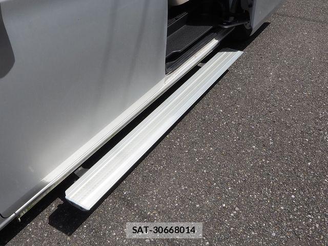 Nissan SERENA 2019-05 8355555-1
