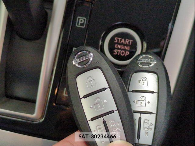 Nissan SERENA 2017-07 8355556-13