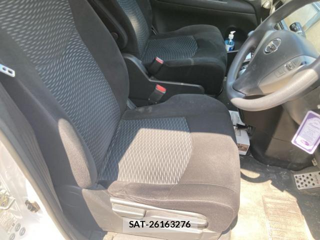 Nissan SERENA 2011-08 8355562-11