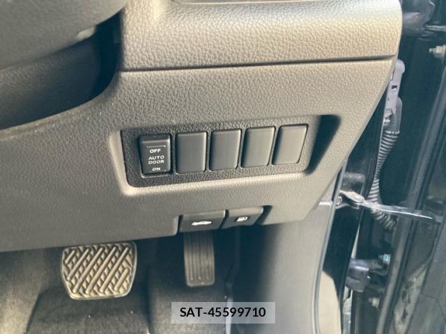 Nissan SERENA 2008-03 8355561-17