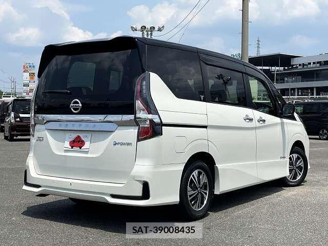 Nissan SERENA 2022-10 8355552-2