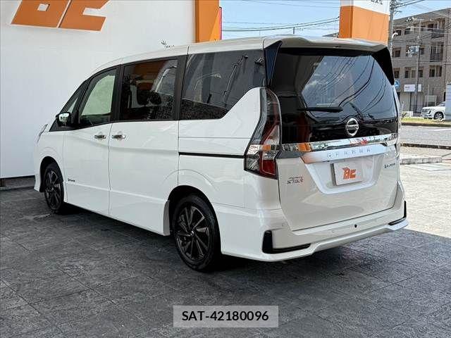 Nissan SERENA 2021-09 8355550-12