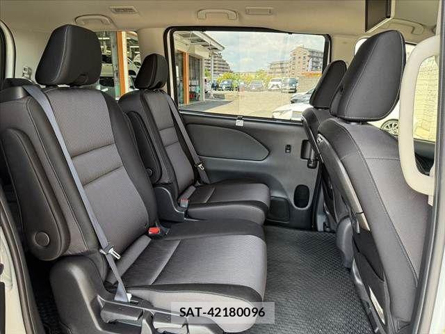 Nissan SERENA 2021-09 8355550-17
