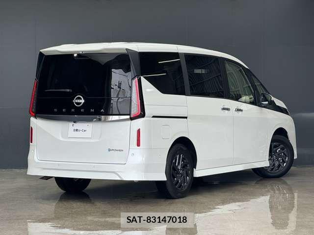 Nissan SERENA 2026-01 8355543-1