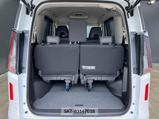 Nissan SERENA 2026-01 8355543-22